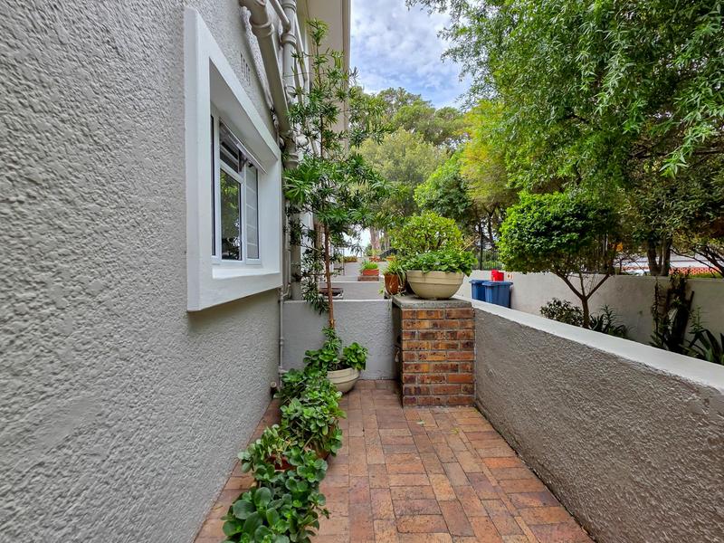 2 Bedroom Property for Sale in Kenilworth Western Cape